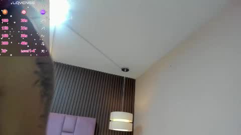 Snapshot of kathe_asian chatting on 12.19.25 online show from 12.19.25