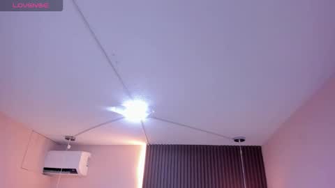 Snapshot of kathe_asian chatting on 12.21.25 online show from 12.21.25