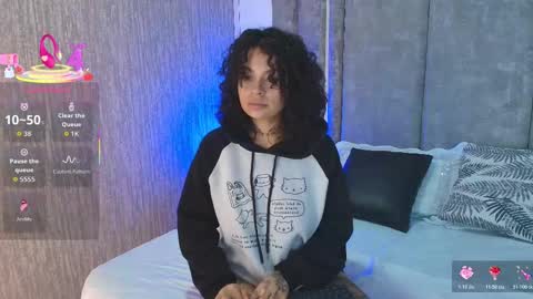 KatheGomez  online show from 11.28.25