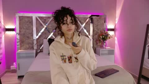KatheGomez  online show from 05.19.26