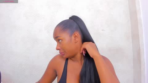 Snapshot of katherin_cruzz chatting on 02.07.25 katherin online show from 02.07.25