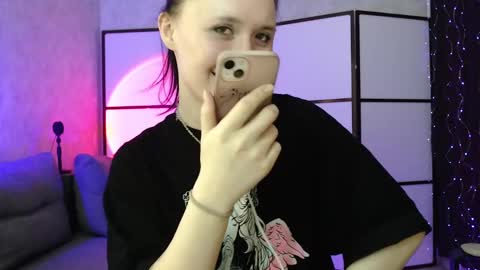 Snapshot of katherine_johnson chatting on 01.31.25 katherine_johnson online show from 01.31.25