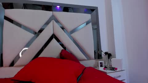 Katherine Foster online show from 02.18.25