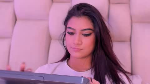 katherineruiz_ online show from 03.15.26