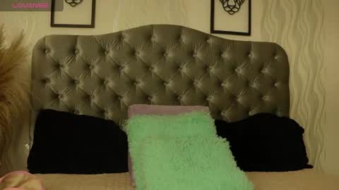 kathh_latorre online show from 04.25.26