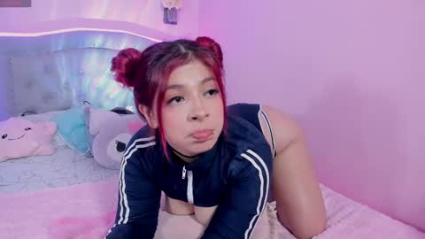 Snapshot of kathia_saenz chatting on 01.19.25 Kathia  online show from 01.19.25