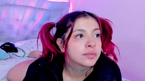 Snapshot of kathia_saenz chatting on 01.25.25 Kathia  online show from 01.25.25