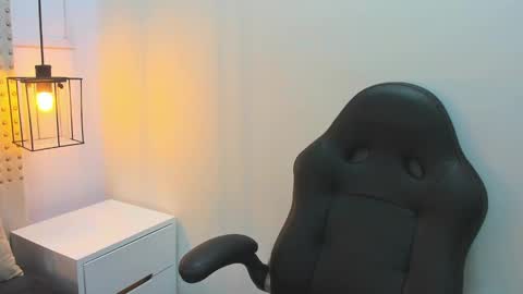 Snapshot of kathy_naughty1 chatting on 12.27.24 Khaty online show from 12.27.24