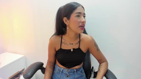 Snapshot of kathy_naughty1 chatting on 01.08.25 Khaty online show from 01.08.25