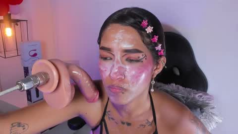 Snapshot of kathy_naughty1 chatting on 02.19.25 Khaty online show from 02.19.25