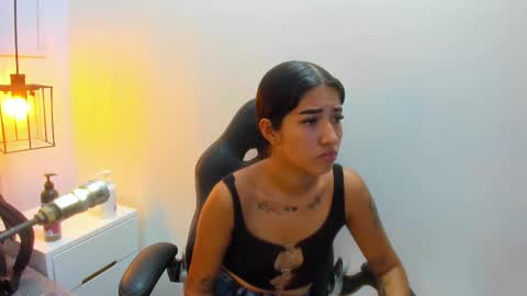 Snapshot of kathy_naughty1 chatting on 03.10.25 Khaty online show from 03.10.25