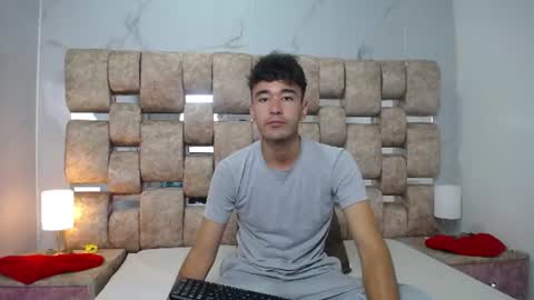 Kaht y Aiden online show from 07.18.26
