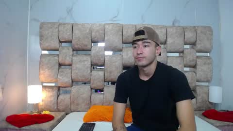 Kaht y Aiden online show from 07.22.26