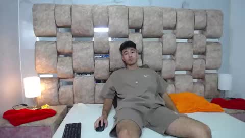 Kaht y Aiden online show from 07.25.26