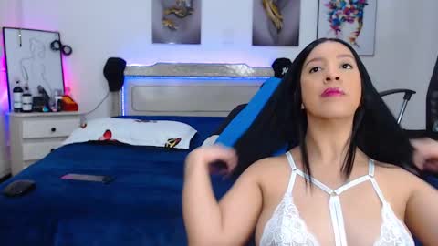 Snapshot of kati26andres chatting on 03.01.25 Katiuska online show from 03.01.25