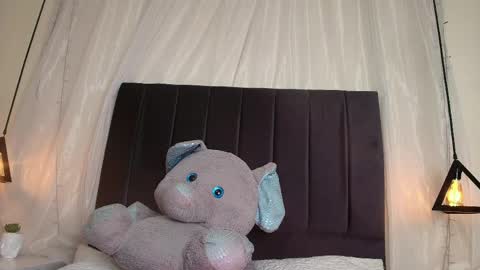 Snapshot of katia_gh chatting on 04.02.26 Katia online show from 04.02.26