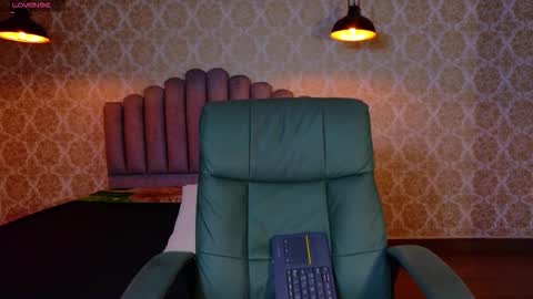 Katia online show from 11.24.25