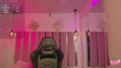 KATIA  online show from 10.23.25