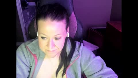 Snapshot of katie227 chatting on 12.08.24 Katie online show from 12.08.24