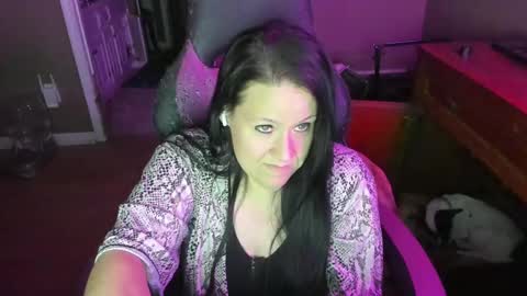 Snapshot of katie227 chatting on 01.09.25 Katie online show from 01.09.25