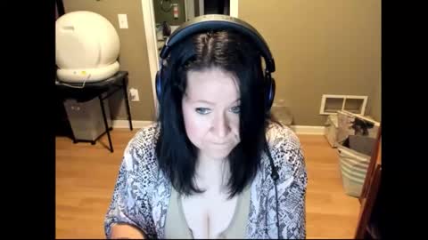 Snapshot of katie227 chatting on 03.08.26 Katie online show from 03.08.26