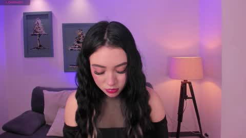 katieangel1 online show from 10.19.25