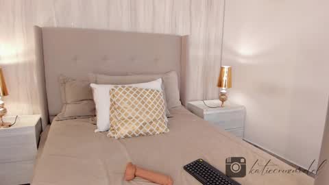 Katie online show from 01.09.25