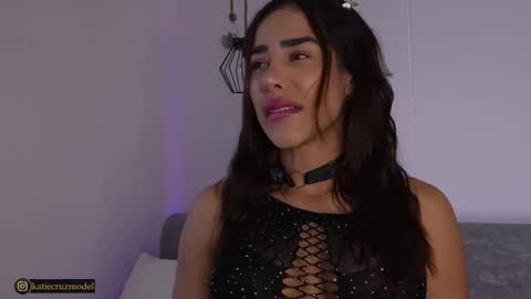 Katie online show from 10.02.25