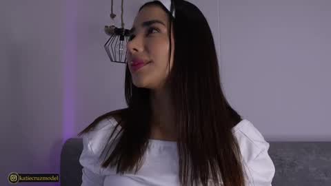 Katie online show from 10.06.25