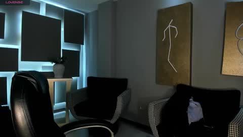 Kate Stonne online show from 03.12.26