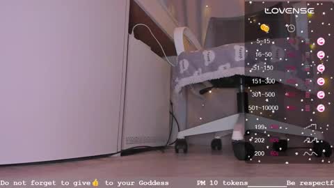 Miss Katie online show from 11.20.25