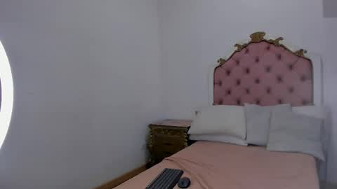 katiuska_7 online show from 11.13.25