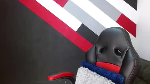 Snapshot of katiuska_xxx chatting on 12.15.25 Katiuska online show from 12.15.25