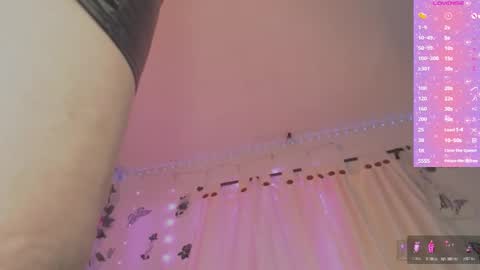 Johanna  online show from 11.13.25