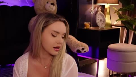 KatJolie online show from 05.27.26
