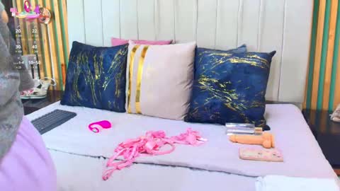 K A T L Y N  online show from 02.24.25