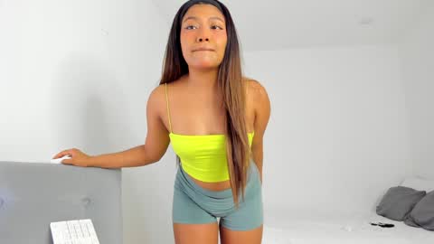 Follow me on instagram and twitter as correaktnees online show from 01.30.25