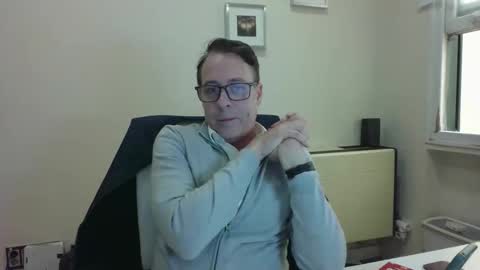 Snapshot of katoamad chatting on 04.01.26 katoamad online show from 04.01.26