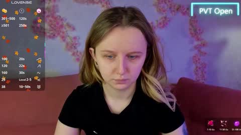 Katrina Bail online show from 11.23.25