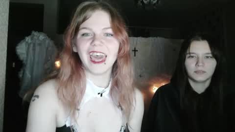 katrine_ine online show from 10.30.25