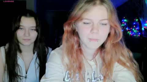 katrine_ine online show from 11.10.25