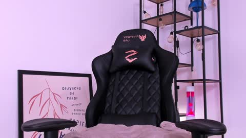 Katrin online show from 01.05.25