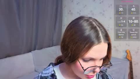 Hello im Caroline online show from 03.18.26