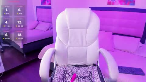 katte_adams online show from 12.05.25