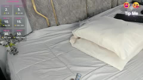 Snapshot of kattejordan chatting on 11.19.25 Katerine online show from 11.19.25