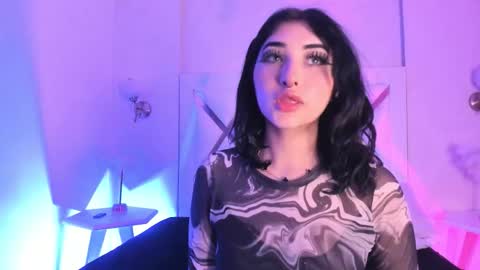 Snapshot of kattengel chatting on 11.26.25 katt online show from 11.26.25