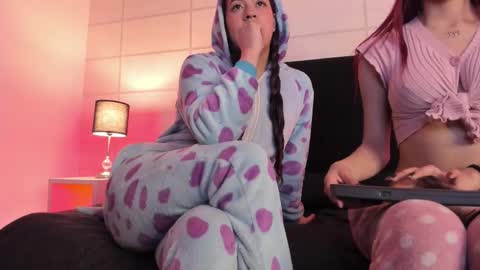 kattexxx online show from 10.30.25