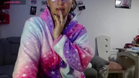 Snapshot of kattie_love chatting on 01.30.25 kattie online show from 01.30.25