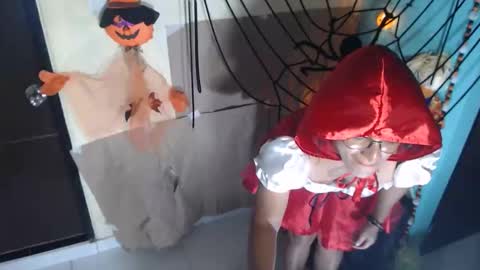 KattleyaGrey online show from 10.31.25