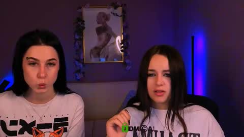 Snapshot of katty_nuar chatting on 12.17.25 Katty online show from 12.17.25